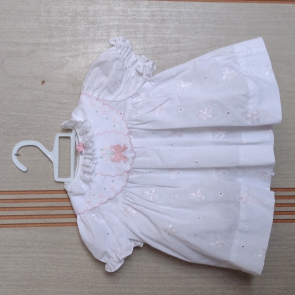 Beautiful Like new kids spring dress